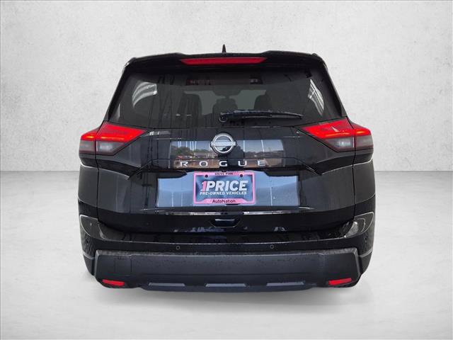 Used 2026 Nissan Rogue SV FWD image 7