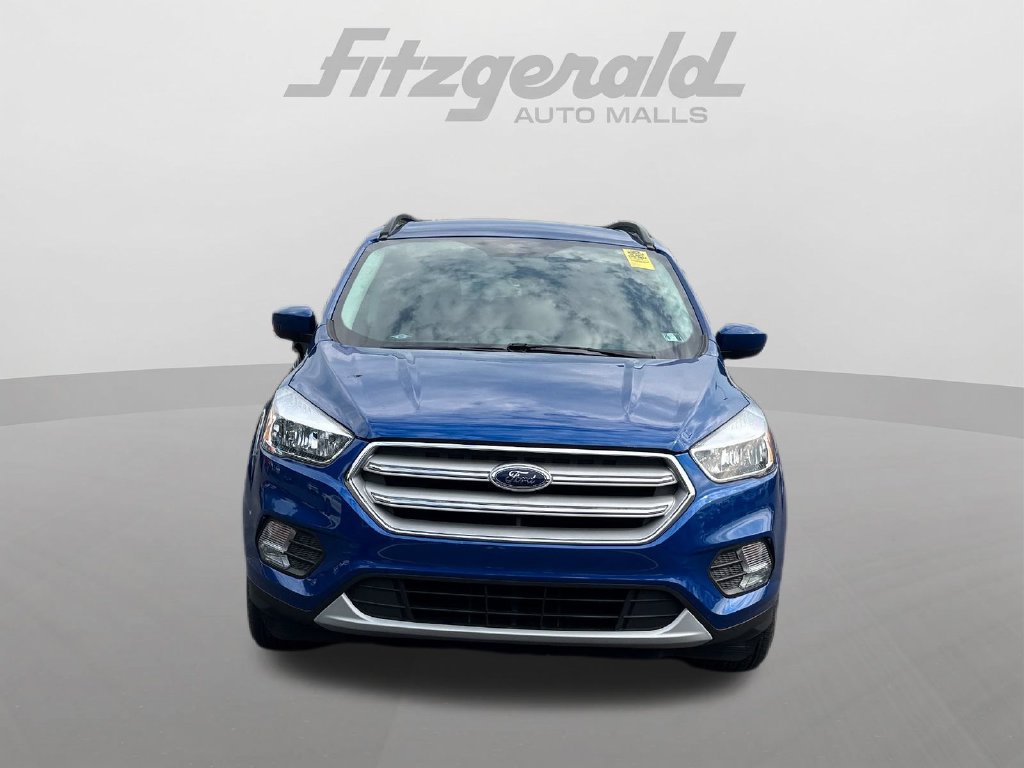 Used 2018 Ford Escape SE w/ SE Sync 3 Package AWD/4WD image 2