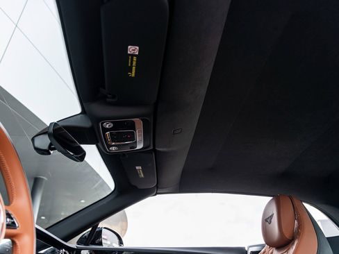 Used 2022 Bentley Continental GT image 20