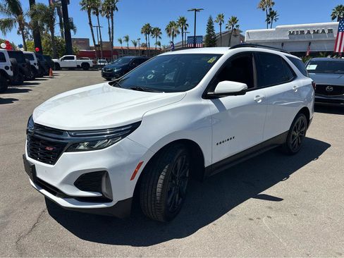 Used 2022 Chevrolet Equinox RS w/ Infotainment Package FWD image 11