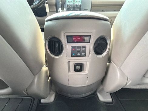 Used 2010 Honda Pilot EX-L image 28