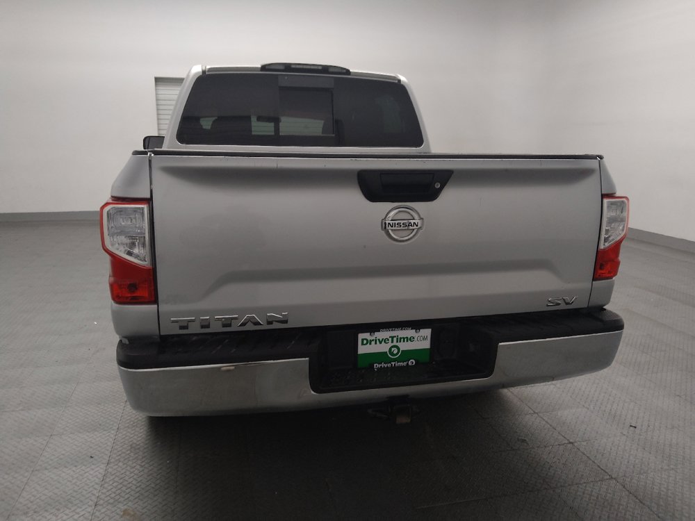 Used 2017 Nissan Titan SV RWD image 6