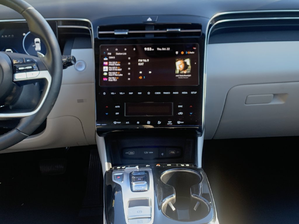 Certified 2024 Hyundai Tucson Limited AWD/4WD image 19