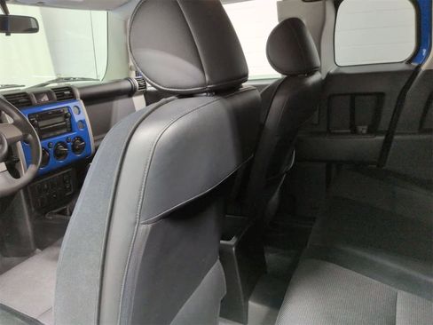 Used 2007 Toyota FJ Cruiser 4WD image 18