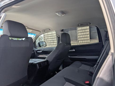 Used 2017 Toyota Tundra SR5 w/ SR5 Upgrade Package RWD image 18