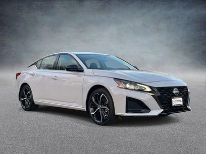 New 2025 Nissan Altima 2.5 SR w/ SR Premium Package