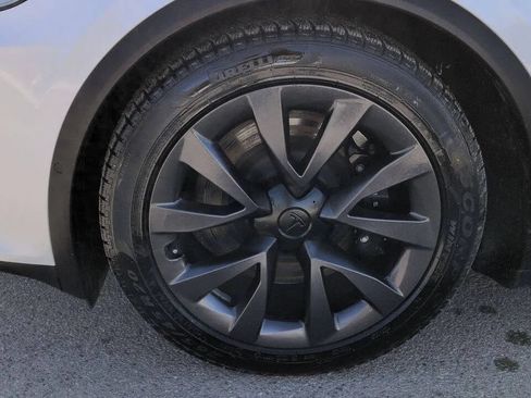Used 2022 Tesla Model X AWD/4WD image 2