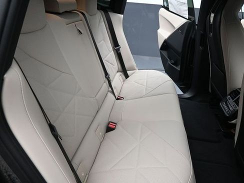 New 2025 BMW iX xDrive50 image 27