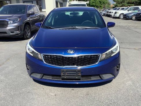 Used 2017 Kia Forte LX FWD image 5