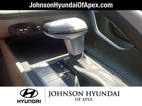 Certified 2025 Hyundai Elantra Sport FWD image 14