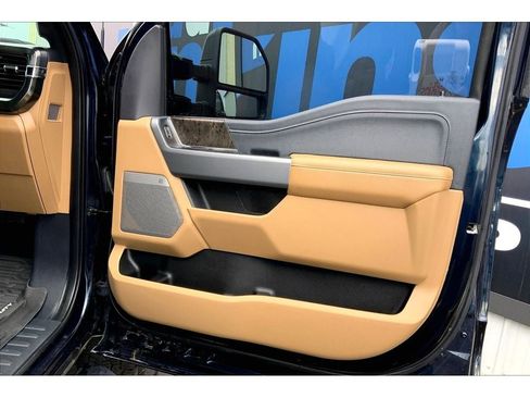 Used 2024 Ford F350 Lariat w/ Sport Appearance Package image 25