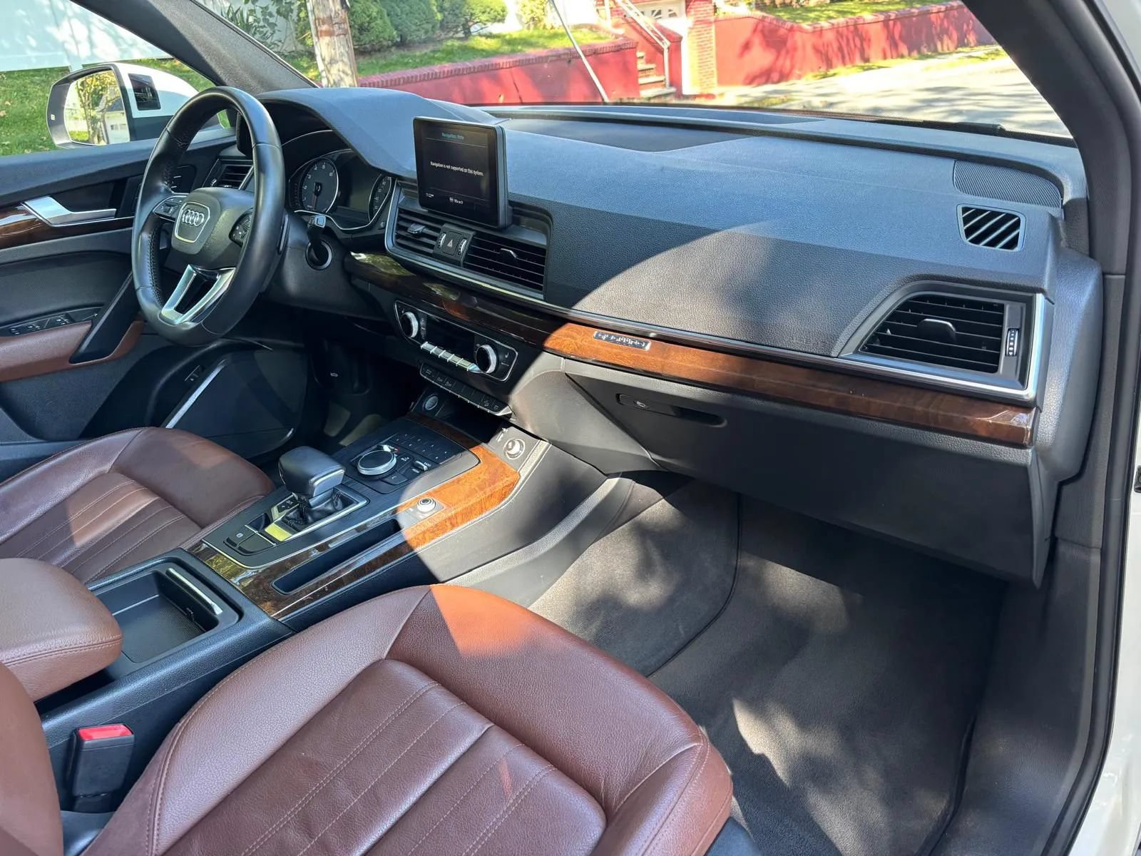 Used 2019 Audi Q5 2.0T Premium w/ Convenience Package AWD/4WD image 32