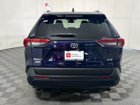 Used 2023 Toyota RAV4 XLE w/ Convenience Package FWD image 4