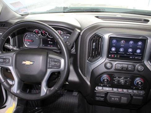 Used 2023 Chevrolet Silverado 2500 LT image 26