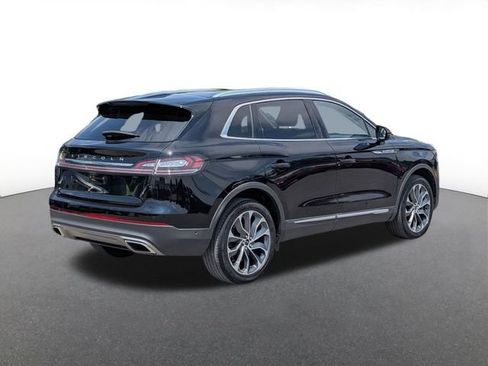 Used 2022 Lincoln Nautilus Reserve w/ Equipment Group 201A AWD/4WD image 3