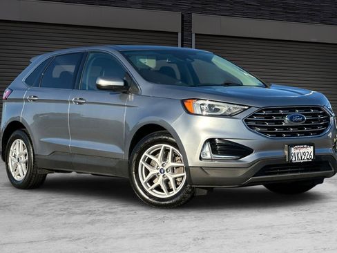 Used 2021 Ford Edge SEL image 2