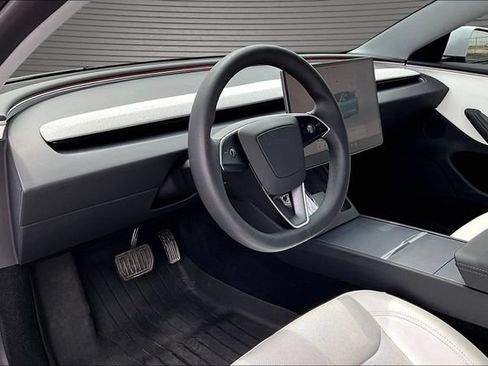 Used 2025 Tesla Model 3 Long Range AWD/4WD image 17