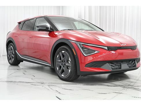 New 2025 Kia EV6 Light w/ Light LR Technology Package image 2