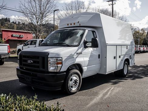 New 2024 Ford E-350 and Econoline 350 Super Duty w/ Power Windows & Locks Group image 6