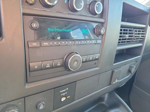 Used 2021 GMC Savana 2500 Work Van w/ Driver Convenience Package image 23