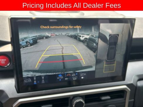 Used 2026 Toyota 4Runner TRD Off-Road Premium AWD/4WD image 14