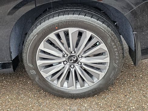 New 2026 INFINITI QX80 Luxe w/ Cargo Package image 5