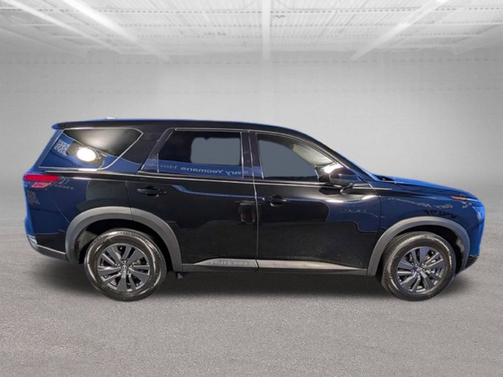 Used 2023 Nissan Pathfinder S AWD/4WD image 4