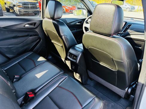 Used 2022 Chevrolet Equinox RS w/ RS Leather Package image 34