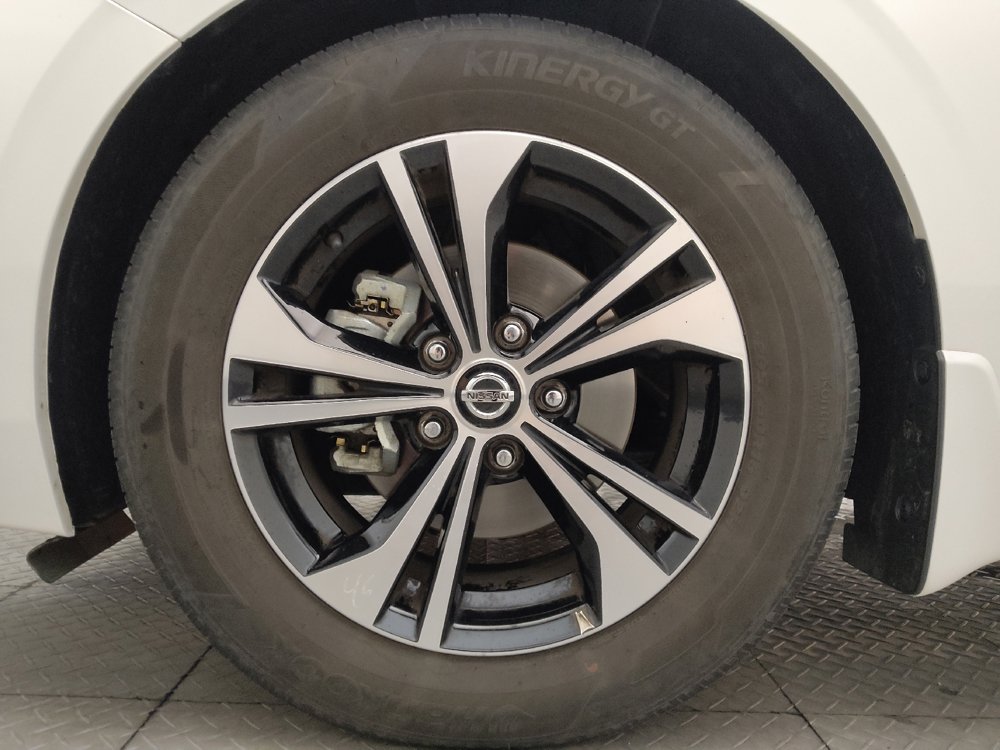 Used 2023 Nissan Sentra SV w/ All-Weather Package FWD image 31