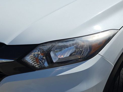 Used 2017 Honda HR-V EX image 35