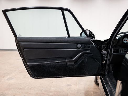 Used 1996 Porsche 911 Turbo RWD image 22