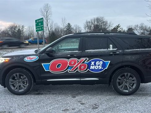 New 2025 Ford Explorer Active w/ Active Comfort Package image 3