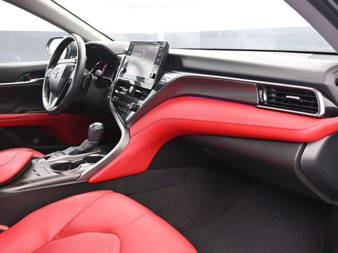 Used 2022 Toyota Camry XSE image 14