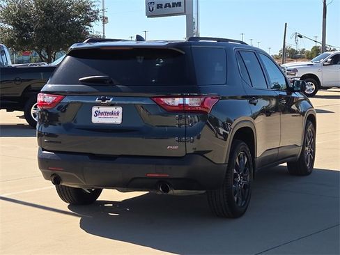 Used 2021 Chevrolet Traverse RS image 8