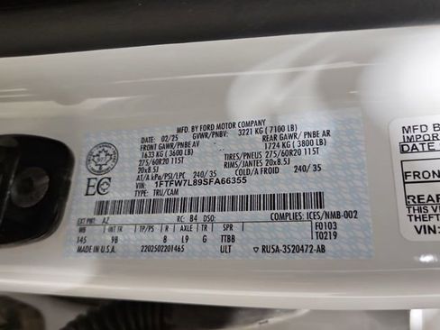 Certified 2025 Ford F150 Platinum AWD/4WD image 27
