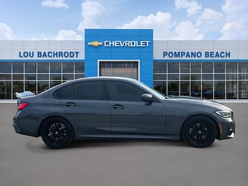 Used 2020 BMW 330i Sedan w/ M Sport Package RWD image 2
