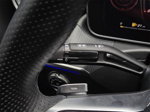 Used 2023 Mercedes-Benz C 300 Sedan image 35