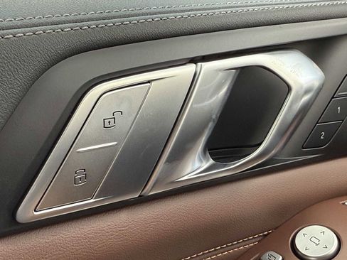 New 2026 BMW X7 xDrive40i w/ Executive Package image 24