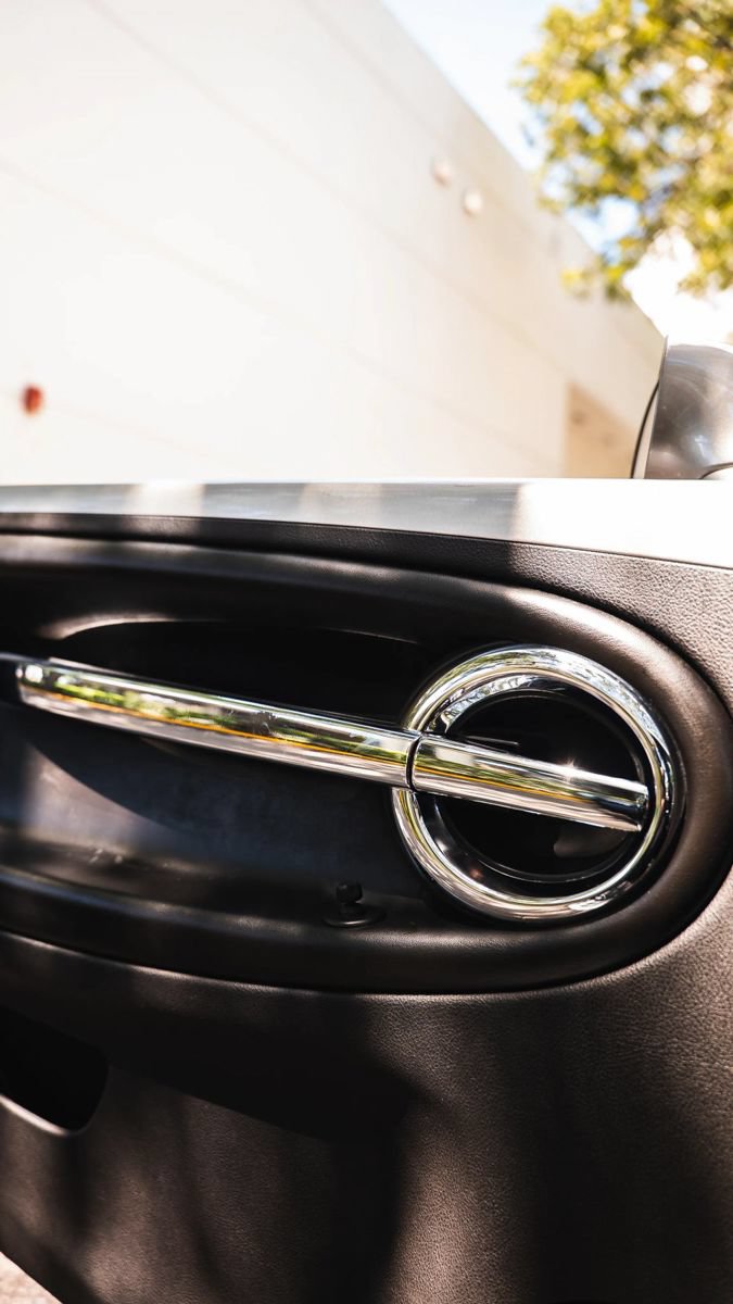 Used 2006 Chevrolet SSR w/ Preferred Equipment Group RWD image 19