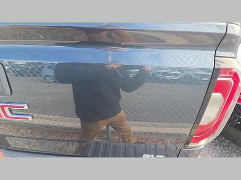 Used 2018 GMC Sierra 1500 SLT w/ Enhanced Driver Alert Package image 29