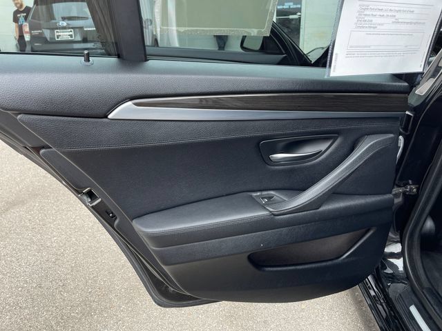 Used 2012 BMW 528i xDrive Sedan AWD/4WD image 30