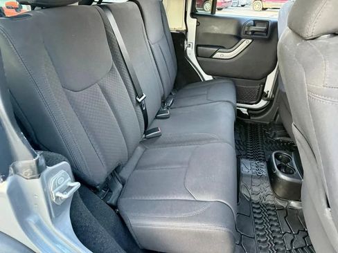 Used 2015 Jeep Wrangler Unlimited Sport image 16