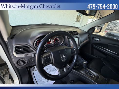 Used 2018 Dodge Journey Crossroad w/ Nav & Sun Group image 11