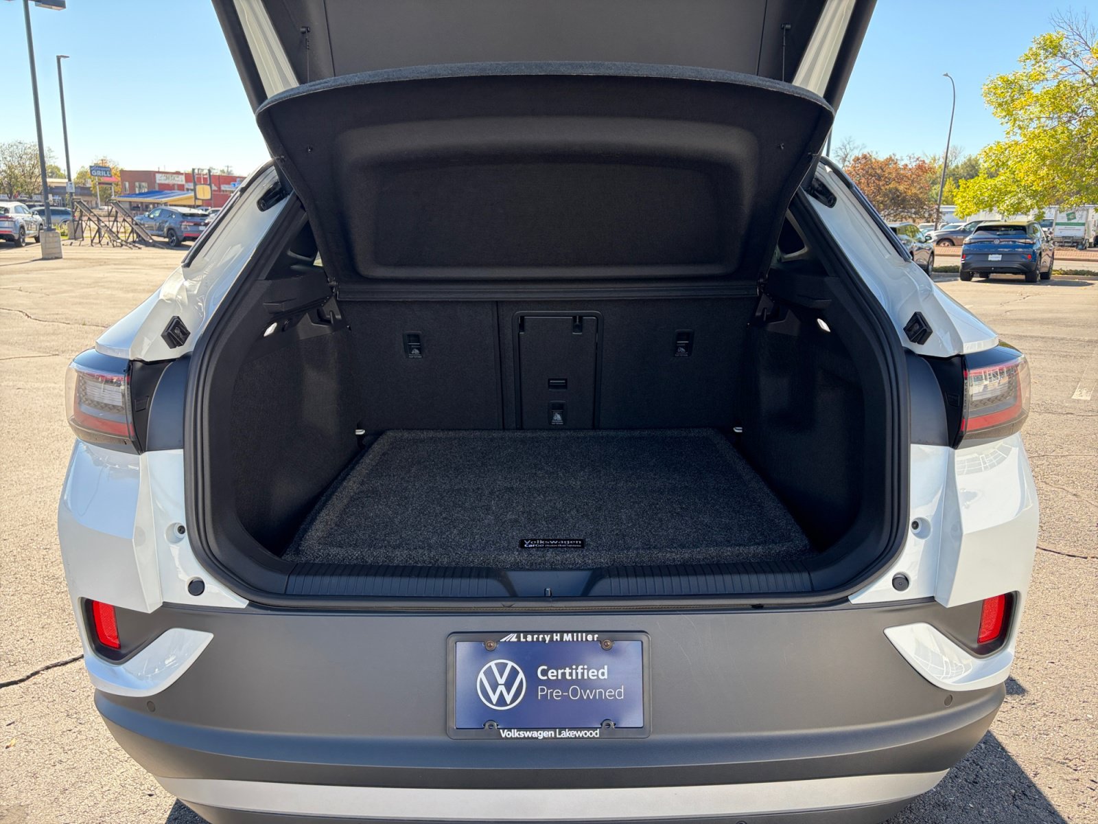 Used 2023 Volkswagen ID.4 Pro S Plus AWD/4WD image 34