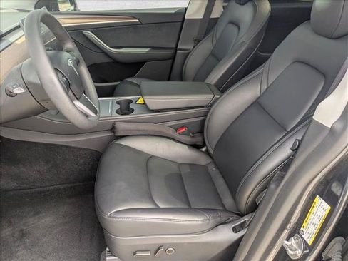 Used 2024 Tesla Model Y Performance AWD/4WD image 14