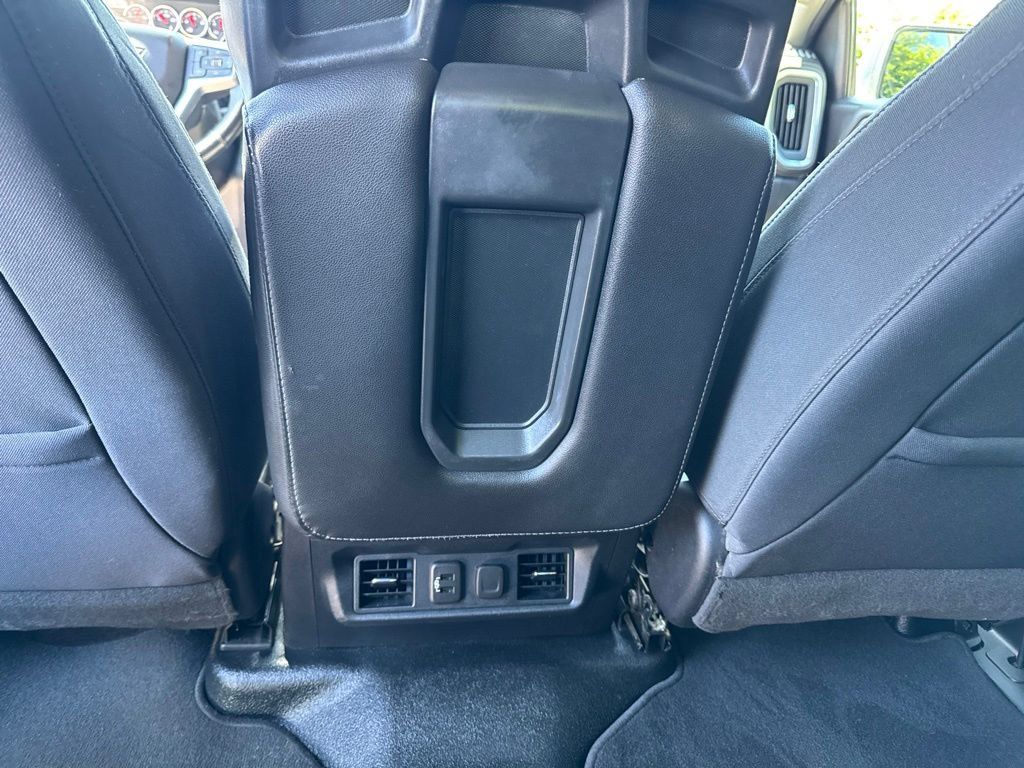 Used 2019 Chevrolet Silverado 1500 LT w/ Convenience Package AWD/4WD image 31