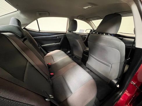 Used 2017 Toyota Corolla LE FWD image 12
