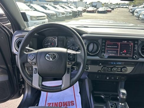 Used 2021 Toyota Tacoma TRD Sport image 17