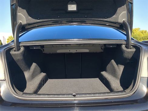 Used 2022 BMW M550i xDrive w/ Executive Package image 14