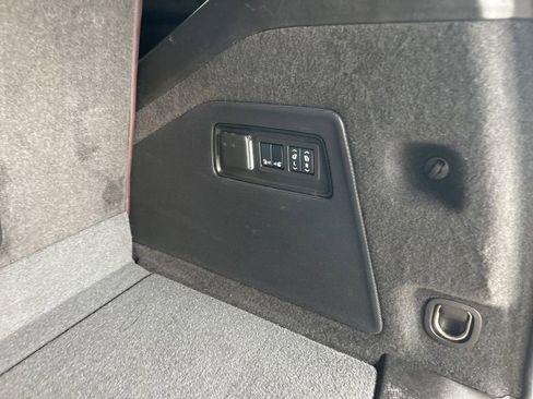 Used 2024 Cadillac Escalade V AWD/4WD image 50
